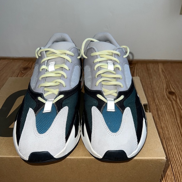 Adidas Yeezy Boost 700 Wave Runners - Picture 3 of 7
